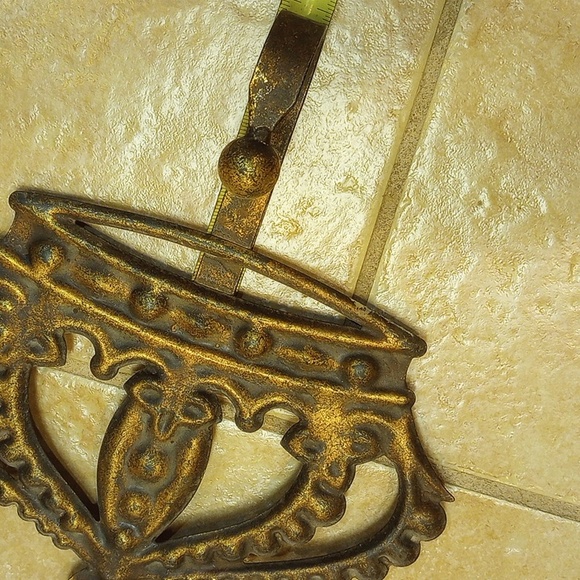 Crown Hook - Picture 6 of 7